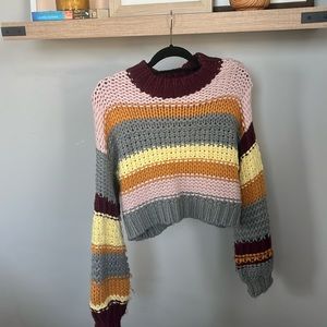 Color block cropped sweater in size small